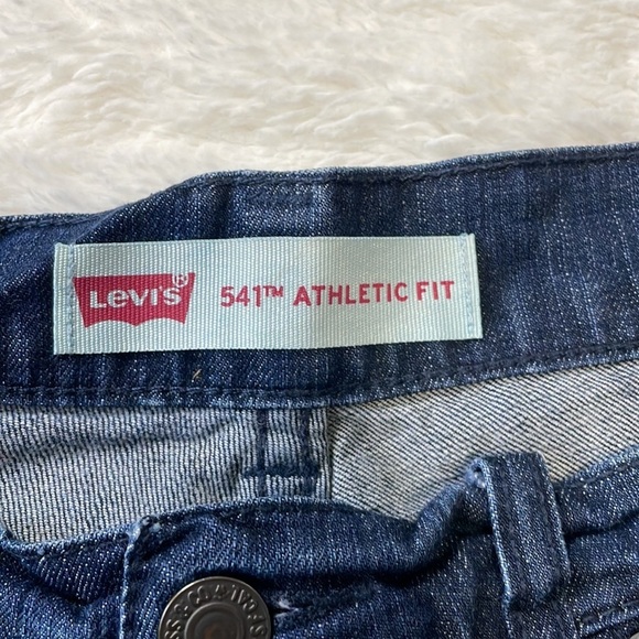 Levi’s 541 Athletic Fit‎ Jeans - Picture 3 of 6